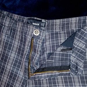 Hurley Plaid Shorts Sz 34